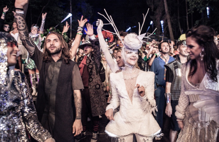 Кто делает ночную жизнь в Москве: Midsummer Night’s Dream