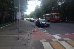 Москвичам предлагают оценить велополосу на Бульварном кольце