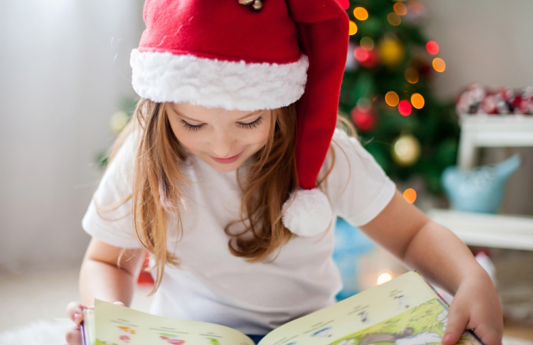 Какую книгу подарить ребенку на Новый год