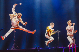 Take That: Greatest Hits Live