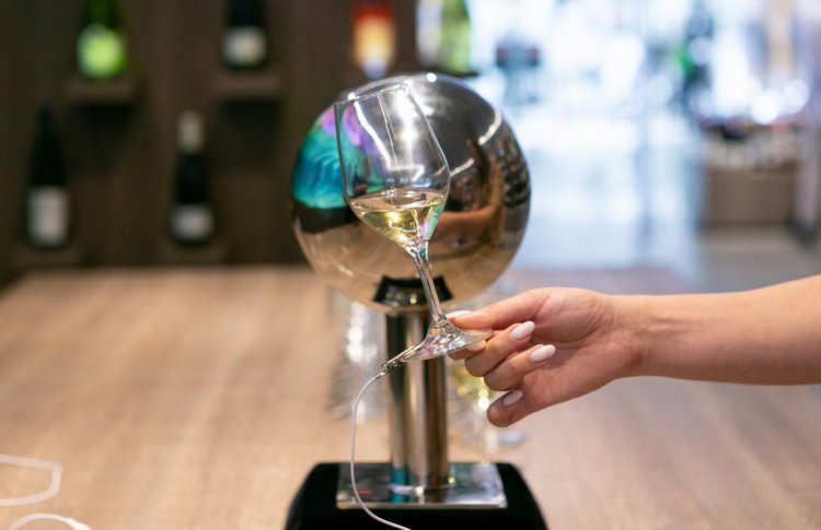 Simplewine научились создавать музыку из вина