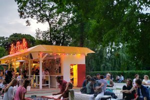 Cochonnet — Petanque & Fun Cafe