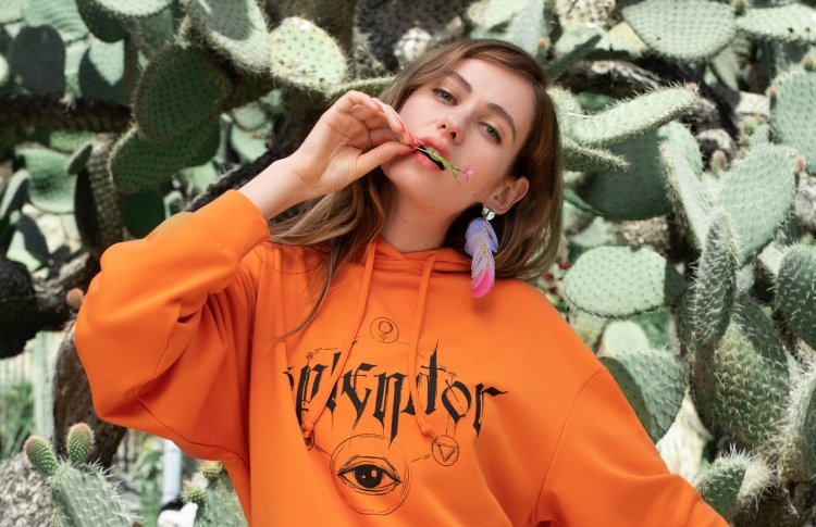 Fashion-бренд befree и Луна выпустили клип на новый трек «Лунные гипнозы»