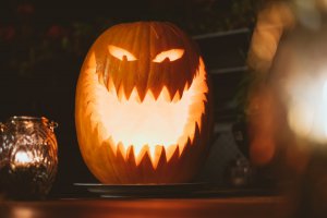 5 мифов о том, почему праздновать Хэллоуин в России — грешно