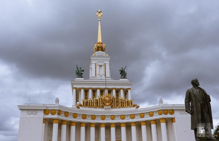 На ВДНХ появились экскурсии с аудиогидом