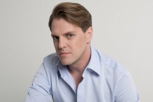Иван Ожогин, актер: «Мы не изменим этот мир, но перемена внутри каждого начинается с зерна сомнения, вдохновения, раздражения»