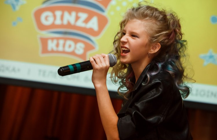 Звезды зажигаются на детском вокальном конкурсе Voice Ginza Kids