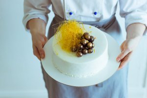 Где научиться готовить, не выходя из дома: 10 лучших онлайн-школ