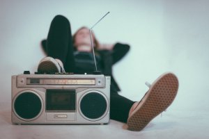 Музыка для сна: помогает ли она и как ее выбрать?