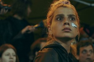 Raving Riot: Рейв у парламента