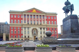 Узнать столицу: самые интересные онлайн-экскурсии, лекции и выставки о Москве