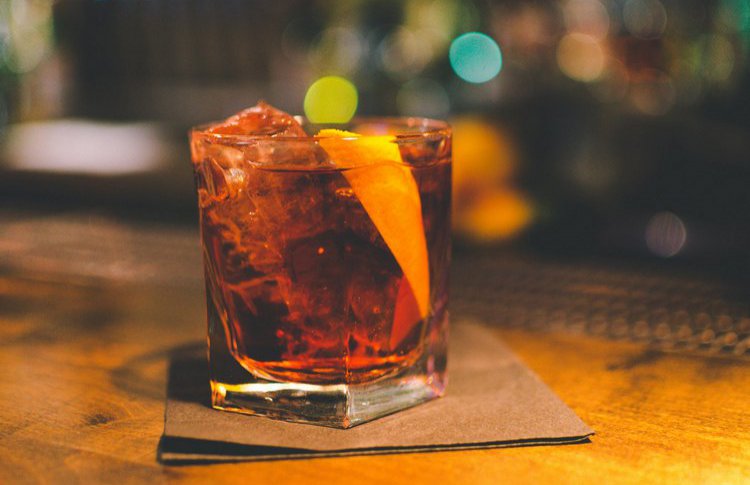 Поддержим бары Москвы и Санкт-Петербурга в проекте Maker’s Mark Незабываемые бары