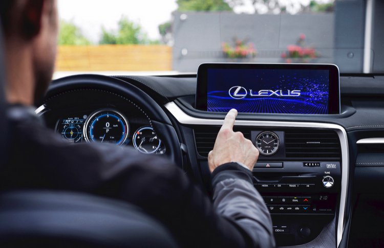 LEXUS совместно с врачами создал рекомендации по безопасному использованию автомобиля в период пандемии